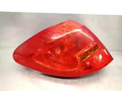Second-hand car spare part left tailgate light for opel meriva b monospace (s10) 1.7 cdti (75) oem iam references 13253627