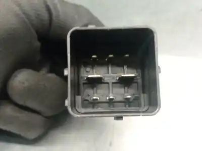 Автозапчастина б/у коробка передігрів для ford focus iii 1.6 tdci посилання на oem iam 9666671780 51299049 