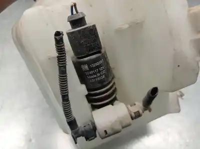 Second-hand car spare part windscreen washer bottle for opel corsa e (x15) 1.3 cdti (08, 68) oem iam references 13432704  1450039