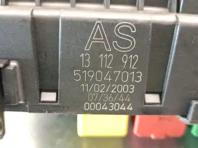 Автозапчасти б/у блок реле/предохранителей за opel vectra c (z02) 2.2 16v (f69) ссылки oem iam 13112912  