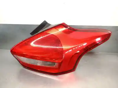 Peça sobressalente para automóvel em segunda mão farolim traseiro direito por ford focus iii 1.6 tdci referências oem iam 1906354