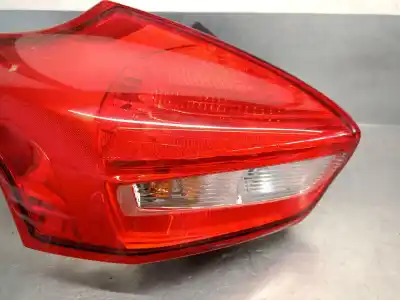 Second-hand car spare part left tailgate light for ford focus iii 1.6 tdci oem iam references 1906355  1906355