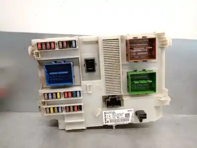 Peça sobressalente para automóvel em segunda mão caixa de fusíveis e relés por volvo xc70 ii (136) d4 awd referências oem iam 31412971aa