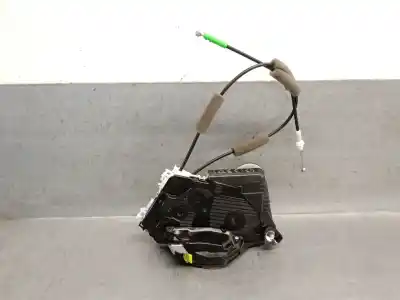 Second-hand car spare part left front door lock for toyota yaris cross (mxp_) 1.5 hybrid a las 4 ruedas (mxpj15) oem iam references 69040k0040