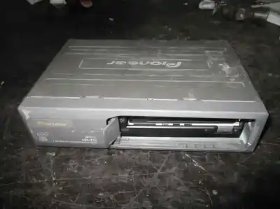 Pezzo di ricambio per auto di seconda mano IMPIANTO AUDIO / RADIO CD per OTRAS MARCAS 3.9T 17S 120 M-BUS VESPINO 130E Riferimenti OEM IAM CDX-P25  