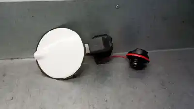 Pièce détachée automobile d'occasion bouchon de carburant extérieur pour opel corsa e (x15) 1.3 cdti (08, 68) références oem iam 13444788