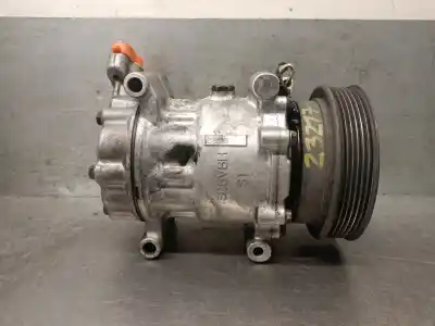 Peça sobressalente para automóvel em segunda mão  por RENAULT CLIO II (BB_, CB_)  Referências OEM IAM 8200315744 SD6V12 SANDEN 8200315744