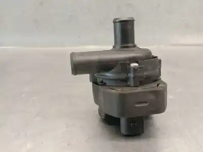 Peça sobressalente para automóvel em segunda mão Bomba De água por MERCEDES-BENZ CLASE V (W447) V 250 CDI / D (447.811, 447.813, 447.815) Referências OEM IAM A2118350028  A2118350264