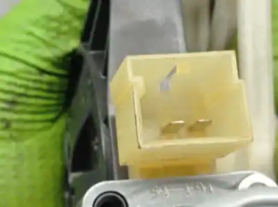 Peça sobressalente para automóvel em segunda mão elevador de vidros traseiro esquerdo por audi a3 limousine (8vs, 8vm) 1.6 tdi referências oem iam 8v4839461 b001267456 8v4839461