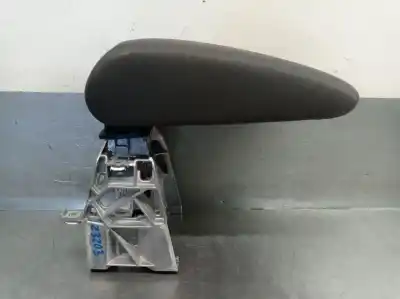 Автозапчасти б/у центральный подлокотник за AUDI A3 LIMOUSINE (8VS, 8VM) 1.6 TDI ссылки OEM IAM 8V0864283  8V0864283