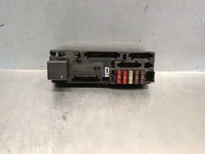 Peça sobressalente para automóvel em segunda mão CAIXA DE FUSÍVEIS E RELÉS por MERCEDES-BENZ CLASE C (W202) C 220 CDI (202.133) Referências OEM IAM A0005400372  