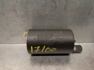 Pezzo di ricambio per auto di seconda mano filtro dell aria per renault megane ii sedán (lm0/1_) 1.9 dci (lm0g lm1g lm2c) riferimenti oem iam 8200714248