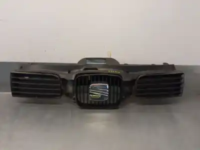 Pezzo di ricambio per auto di seconda mano Griglia Anteriore per SEAT TOLEDO II (1M2) 1.6 16V Riferimenti OEM IAM 1M0853653  1M0853653D