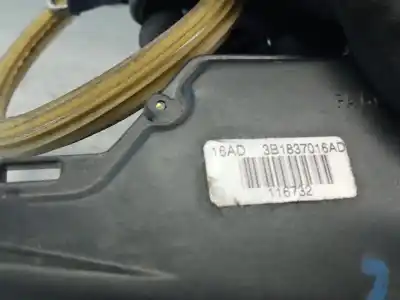 Автозапчасти б/у замок передней правой двери за seat toledo ii (1m2) 1.6 16v ссылки oem iam 3b1837016ad  3b1837015a