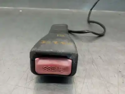 Peça sobressalente para automóvel em segunda mão chicote / encaixe cinto segurança dianteiro esquerdo por kia picanto 1.0 cat referências oem iam 8883007000  8883007000