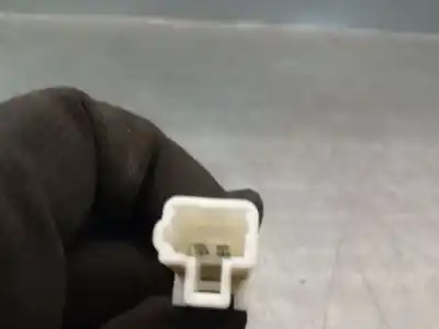 Peça sobressalente para automóvel em segunda mão chicote / encaixe cinto segurança dianteiro esquerdo por kia picanto 1.0 cat referências oem iam 8883007000  8883007000