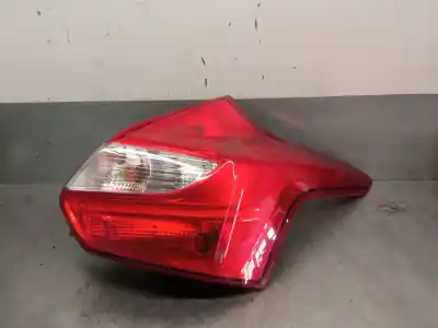 Автозапчасти б/у правый задний фонарь за FORD FOCUS III 1.6 TDCI ссылки OEM IAM 1825318  1825318