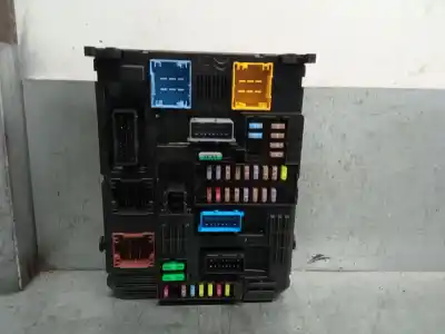 Pezzo di ricambio per auto di seconda mano SCATOLA RELÈ/FUSIBILI per CITROEN C5 AIRCROSS (A_)  Riferimenti OEM IAM 9832881380  2742261218