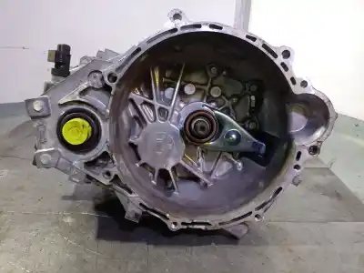Автозапчастина б/у КОРОБКА ПЕРЕДАЧ для KIA CARENS IV 1.7 CRDI Посилання на OEM IAM WEW6  