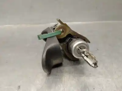 İkinci el araba yedek parçası DIS KAPI KOLU için TOYOTA YARIS (_P1_) 1.4 D-4D (NLP10_) OEM IAM referansları 6905552350  