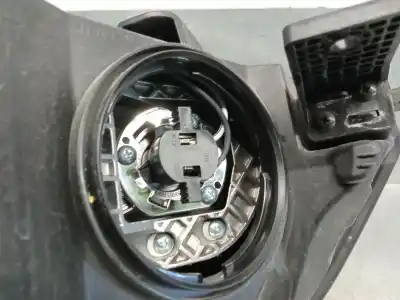 Peça sobressalente para automóvel em segunda mão farol / farolim esquerdo por kia stonic (yb) 1.2 cvvt referências oem iam 92102h8550  92102h8550