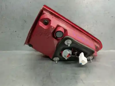 Автозапчасти б/у правый задний фонарь за kia stonic (yb) 1.2 cvvt ссылки oem iam 92404h8400  92404h8400