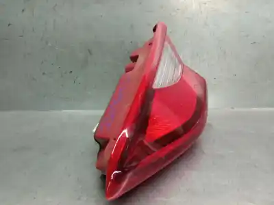 Автозапчасти б/у правый задний фонарь за kia stonic (yb) 1.2 cvvt ссылки oem iam 92404h8400  92404h8400