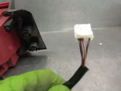 Second-hand car spare part right tailgate light for kia stonic (yb) 1.2 cvvt oem iam references 92402h8  92402h8400