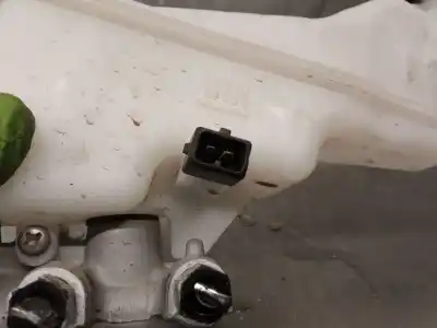 Автозапчастина б/у гальмівний насос для kia stonic (yb) 1.2 cvvt посилання на oem iam 58510h8210  58510h8210