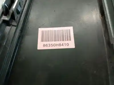 Автозапчастина б/у передня решіта для kia stonic (yb) 1.2 cvvt посилання на oem iam 86350h8410  86350h8410