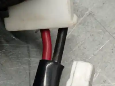 Pezzo di ricambio per auto di seconda mano piantone dello sterzo per toyota yaris (_p9_) 1.4 d-4d (nlp90_) riferimenti oem iam 452000d103 9z220518 452000d163