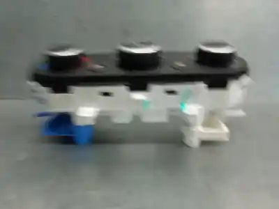 Peça sobressalente para automóvel em segunda mão comando de sofagem (chauffage / ar condicionado)  por renault clio iv (bh_) 0.9 tce 90 lpg referências oem iam 272709830r  275100638r