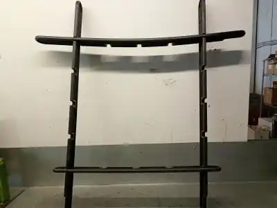 Peça sobressalente para automóvel em segunda mão molduras traseiras por bmw serie 5 touring (e61) 2.5 cat referências oem iam 51477116739