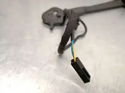 Автозапчасти б/у крюк для пояса за audi a3 (8v1, 8vk) 2.0 tdi ссылки oem iam 8v0857755f  8v0857755f