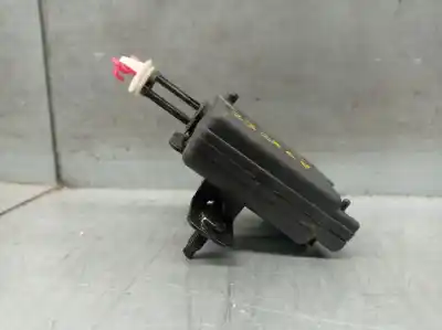 Second-hand car spare part tailgate central locking system  for dacia sandero 1.5 dci oem iam references 8200754083  8200754083