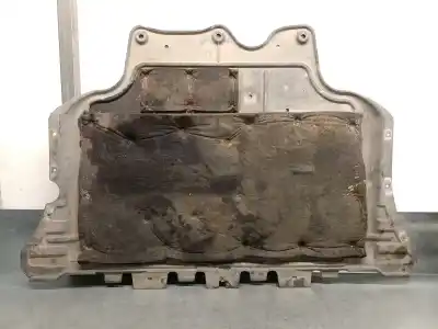 Pezzo di ricambio per auto di seconda mano copertura skid per audi a3 (8v1, 8vk) 2.0 tdi riferimenti oem iam 5q0825236 cesta 37 5q0825236