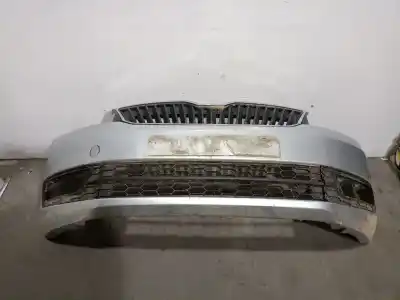 Автозапчасти б/у передний бампер за SKODA RAPID SPACEBACK (NH1) 1.4 TDI ссылки OEM IAM 5JA807221B  5JA807221B