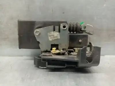 Second-hand car spare part left front door lock for dacia sandero 1.5 dci oem iam references 8200735225