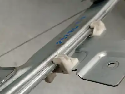 Pezzo di ricambio per auto di seconda mano alzacristalli posteriore destro per dacia sandero 1.5 dci riferimenti oem iam 8200733830e  8200733830