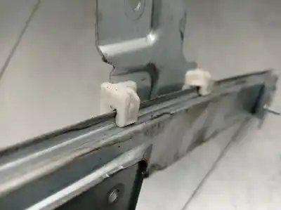 Pezzo di ricambio per auto di seconda mano alzacristalli posteriore sinistro per dacia sandero 1.5 dci riferimenti oem iam 8200733831e  8200733829