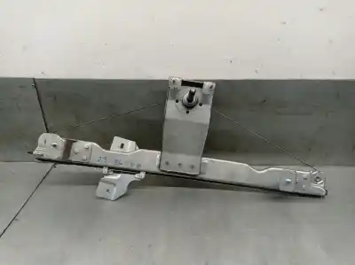 Second-hand car spare part passenger side right window regulator for dacia sandero 1.5 dci oem iam references 8200733825e