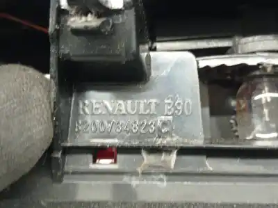 Peça sobressalente para automóvel em segunda mão farolim de travão central por dacia sandero 1.5 dci referências oem iam 8200734823c  8200734823