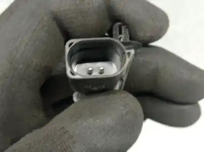 Pezzo di ricambio per auto di seconda mano chiusura del cappuccio per skoda rapid spaceback (nh1) 1.4 tdi riferimenti oem iam 5ja823509e 280415a 5ja823509i