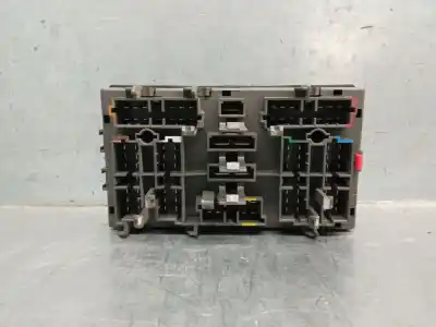 Tweedehands auto-onderdeel Relais/zekeringenkastje voor CITROEN XSARA BERLINA 1.9 TD SX OEM IAM-referenties 9637687580  9637687580