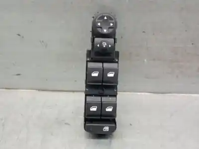 Recambio de automóvil de segunda mano de MANDO ELEVALUNAS DELANTERO IZQUIERDO para FIAT FIAT 600E / 600 MILD HYBRID FIAT 600E / 600 MILD HYBRID referencias OEM IAM 98421760ZD  