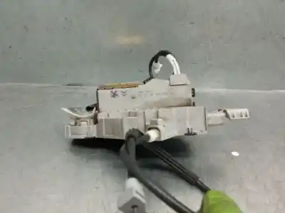 Pezzo di ricambio per auto di seconda mano serratura porta anteriore sinistra per peugeot 407 sw (6e_, 6d_) 2.0 hdi 135 riferimenti oem iam 9681333580  9135ay