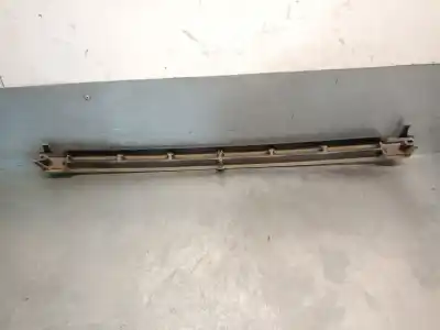 Second-hand car spare part front grille for renault clio i (b/c57_, 5/357_) 1.2 (b/c/s57a, b/c57s, 5/357f, 5/357j, 5/357l, 5/357r) oem iam references 7700795694  7701466105