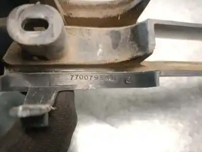 Second-hand car spare part front grille for renault clio i (b/c57_, 5/357_) 1.2 (b/c/s57a, b/c57s, 5/357f, 5/357j, 5/357l, 5/357r) oem iam references 7700795694  7701466105