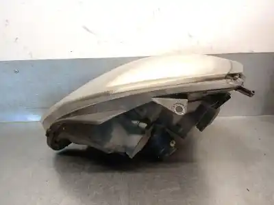 Second-hand car spare part right headlight for renault clio ii (bb_, cb_) 1.5 dci (b/cb07) oem iam references 15601800  7701057658