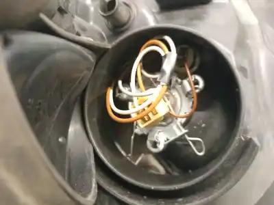 Second-hand car spare part right headlight for renault clio ii (bb_, cb_) 1.5 dci (b/cb07) oem iam references 15601800  7701057658